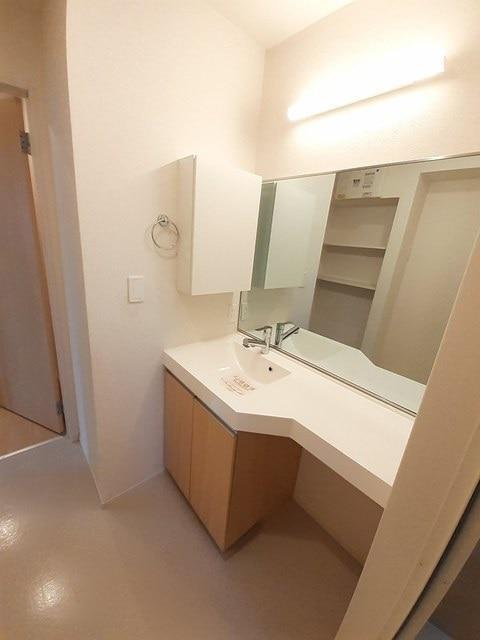 洗面設備　洗面化粧台