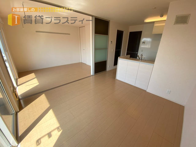 居室・リビング　明るいお部屋ですね。