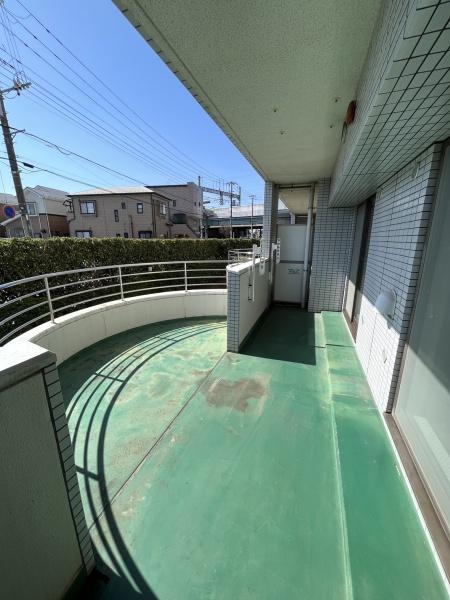 バルコニー　日当たりいいです！