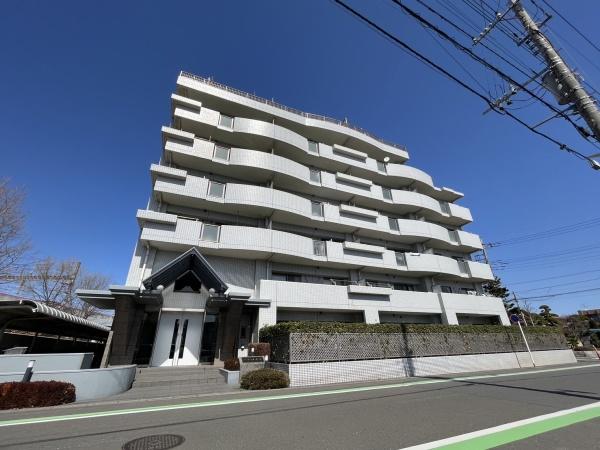 建物外観　重厚感のある外観です。