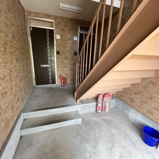 エントランス　清潔なエントランスです