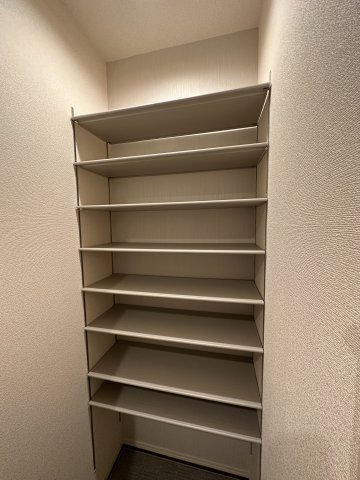 収納　シューズBOX