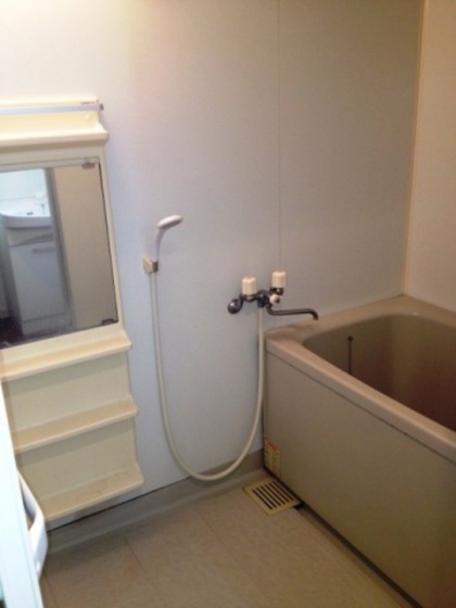 バス・シャワールーム　※別号室の写真です