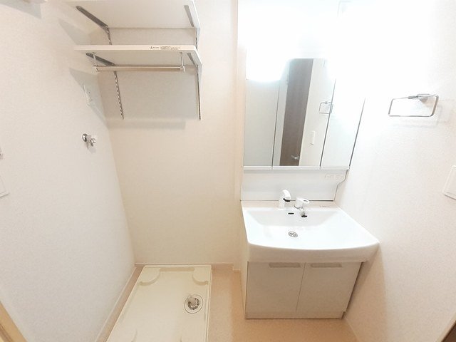 洗面設備　忙しい朝には欠かせない洗面所です