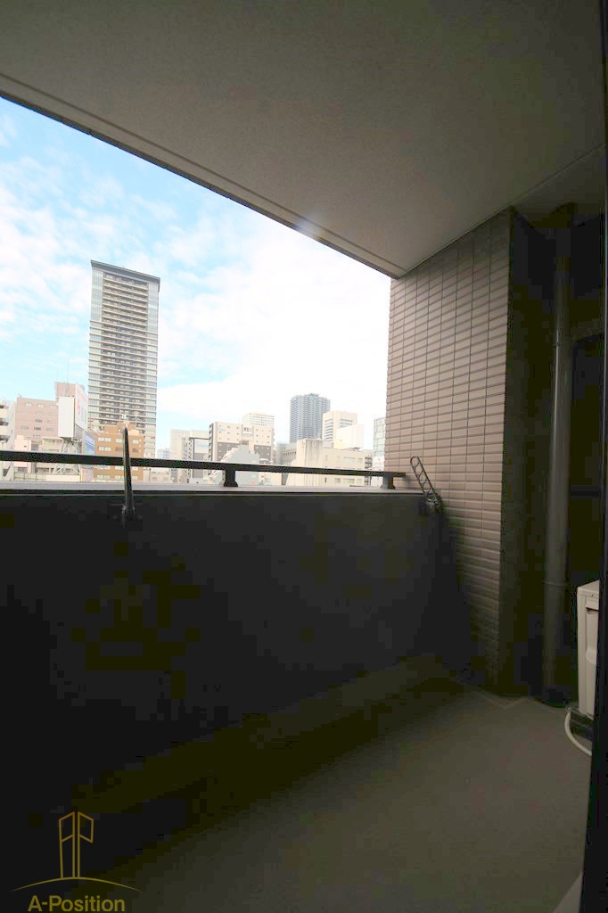 バルコニー　サムティ本町橋