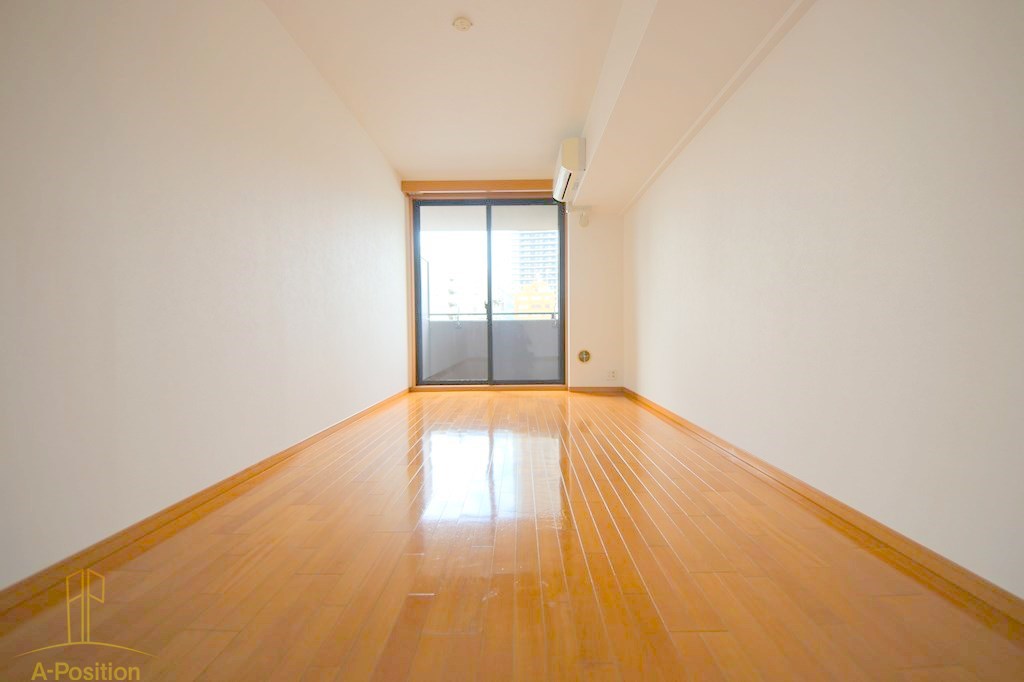 居室・リビング　サムティ本町橋