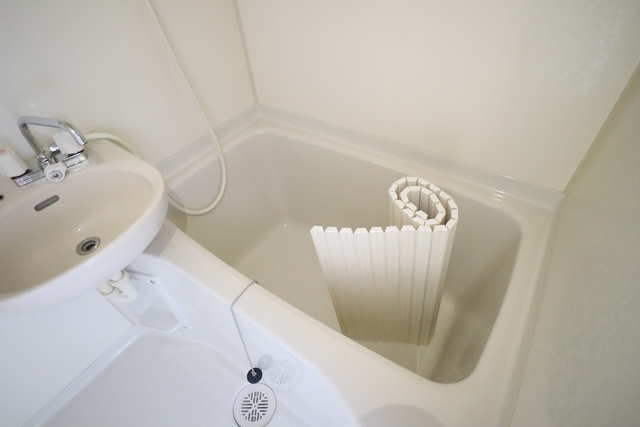 バス・シャワールーム　参考写真（同物件別部屋）