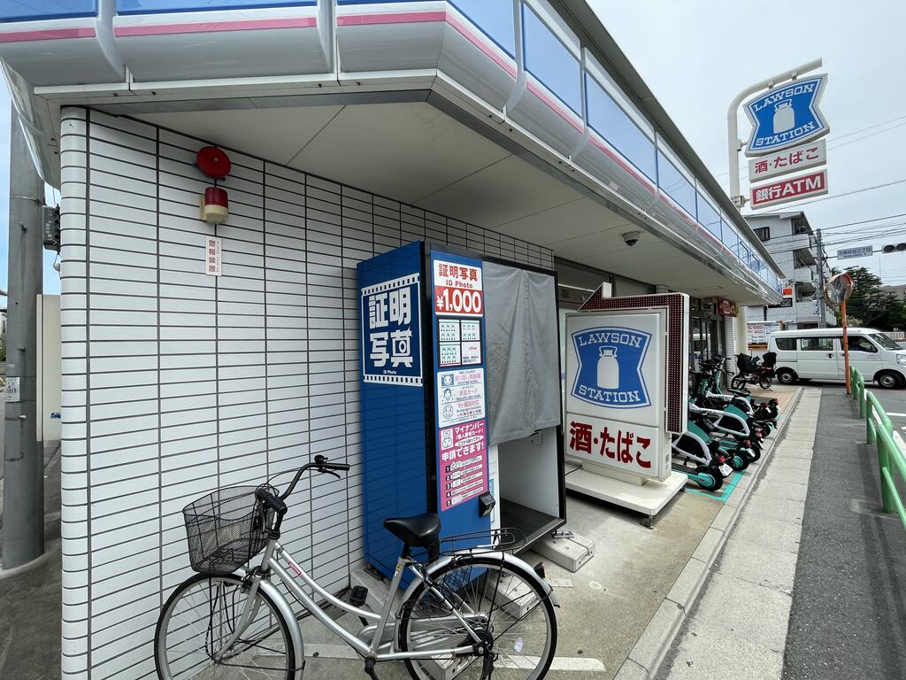 コンビニ　ローソン練馬東大泉五丁目店（コンビニ）まで395m