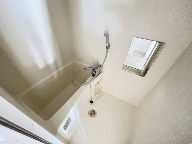 バス・シャワールーム　ゆったり過ごせるお風呂です