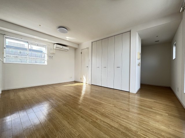 居室・リビング　ゆったりとしたリビングです