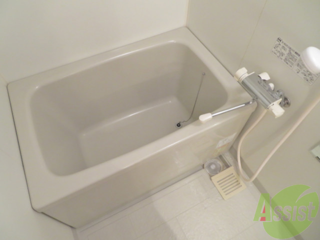 バス・シャワールーム　疲れた時はゆっくり湯船につかってみてはいかがでしょうか。