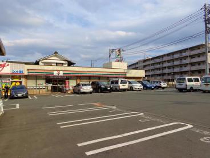 コンビニ　セブン‐イレブン 横浜二俣川２丁目店（コンビニ）まで180m