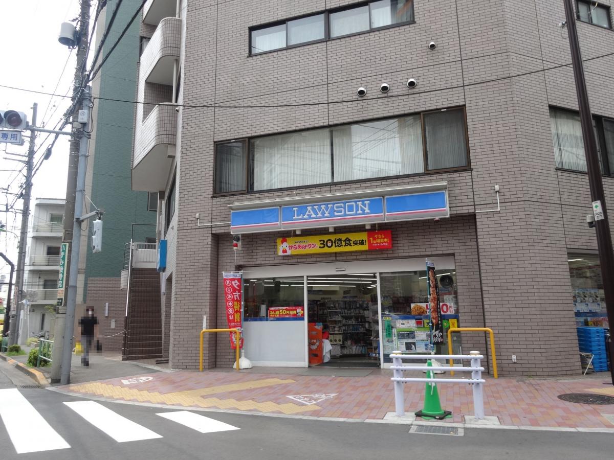 コンビニ　ローソン三軒茶屋店（コンビニ）まで54m
