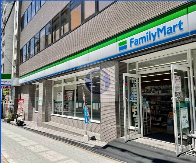 コンビニ　ファミリーマート 内久宝寺町三丁目店（コンビニ）まで21m