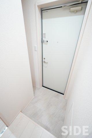 玄関　※同シリーズ参考画像