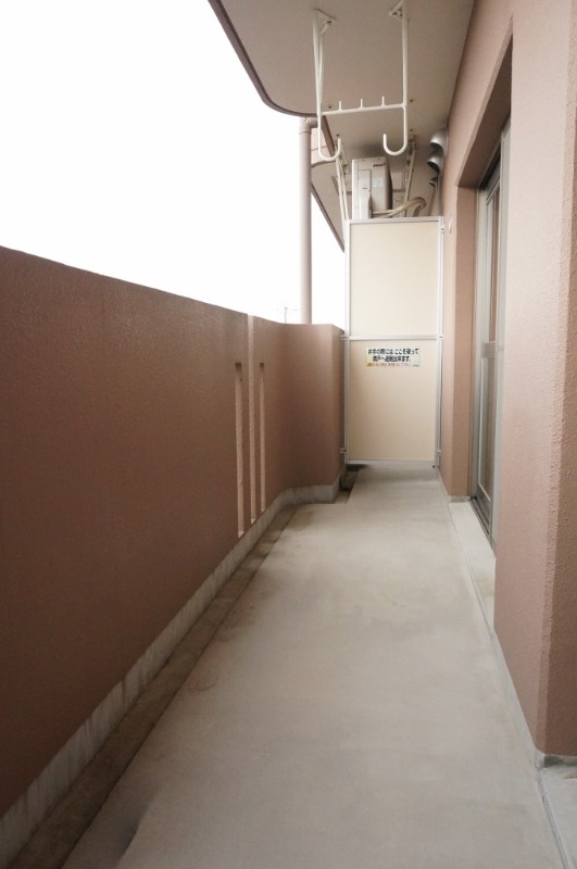 バルコニー　図面と現状に相違がある場合には現状を優先