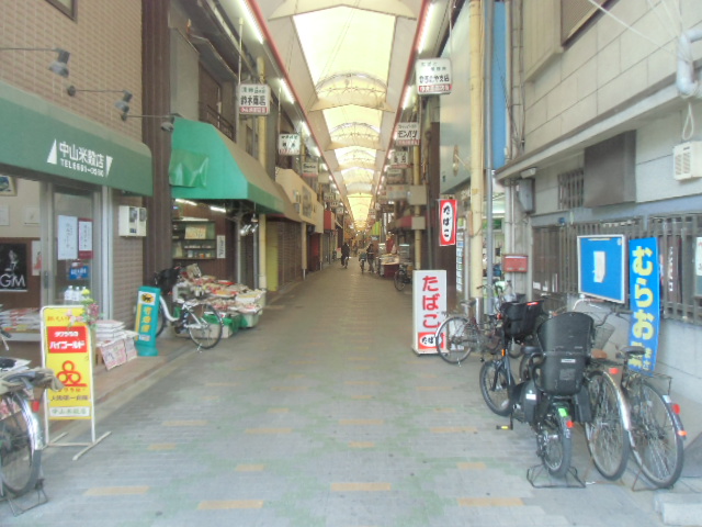 ショッピングセンター　西天商店街（ショッピングセンター）まで226m