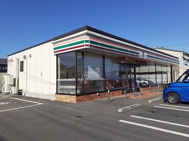 コンビニ　セブンイレブン加須市役所前店（コンビニ）まで300m