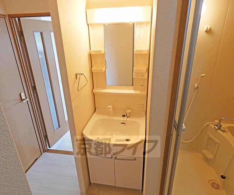 洗面設備　洗面台です。