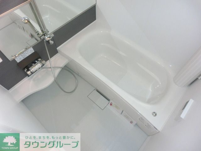 バス・シャワールーム　追い焚き付き浴室