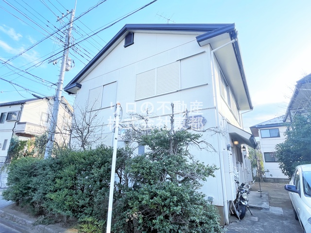 建物外観　周辺は閑静な住宅街ですので落ち着いた住環境です！