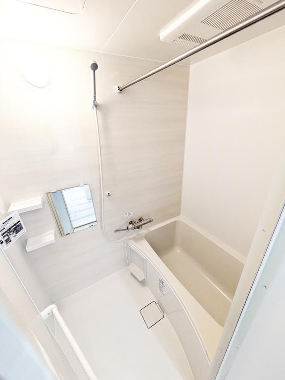 バス・シャワールーム　追い焚き完備