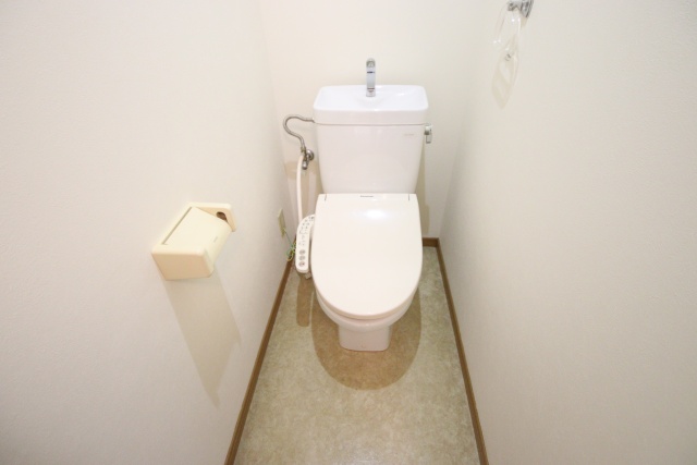 トイレ　別室の参考写真です。※現況優先