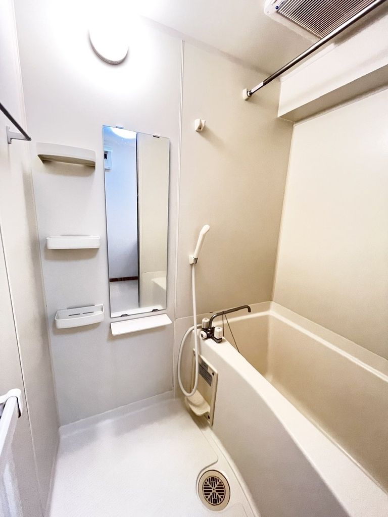 バス・シャワールーム　※代表タイプの写真のため実際と異なる場合がございます