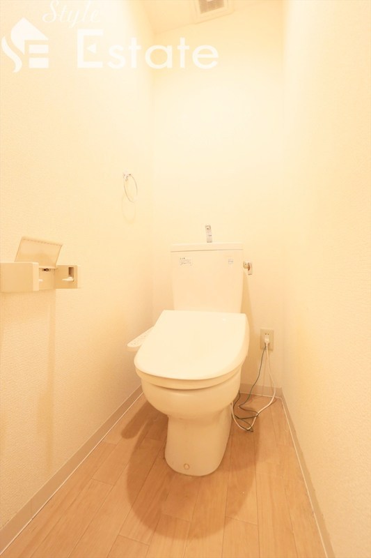 トイレ　別号室