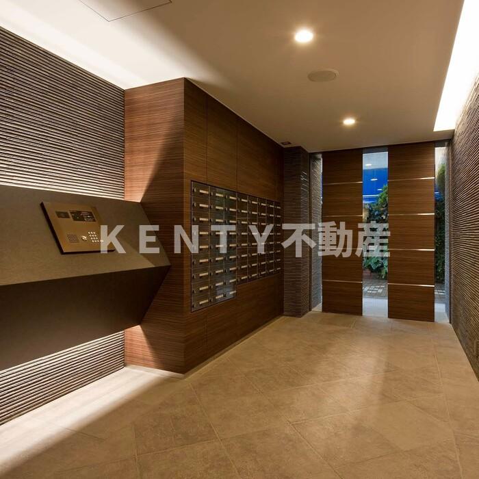 ロビー　落ち着いたロビーです