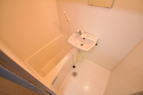 バス・シャワールーム　※同物件別室※