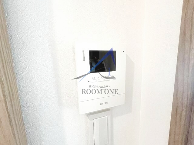 セキュリティ　モニター付きインターホンです。