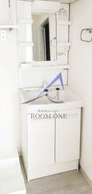 洗面設備　洗面台です。