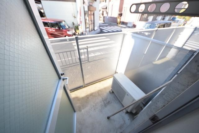 バルコニー　バルコニー