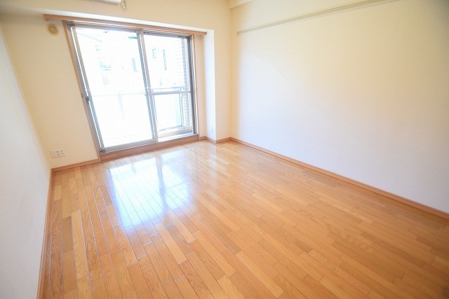 居室・リビング　別室参照