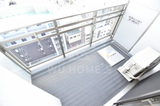 バルコニー　お洗濯にも便利なバルコニー付き