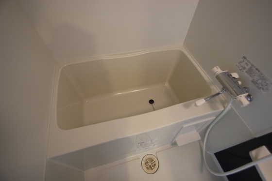 バス・シャワールーム　※写真は別の号室になります