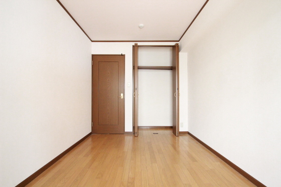 収納　※別部屋の写真です