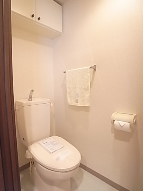 トイレ　写真は他号室のものです。