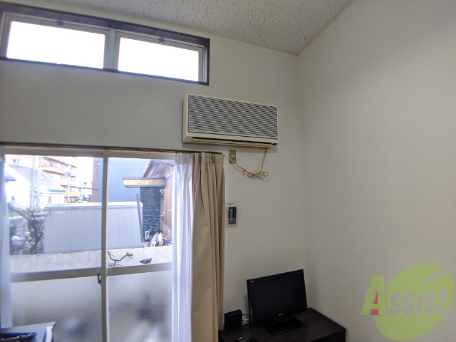 その他設備　エアコンが付いてます。入居の日から快適に過ごせそうですね。