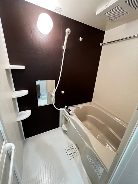 バス・シャワールーム