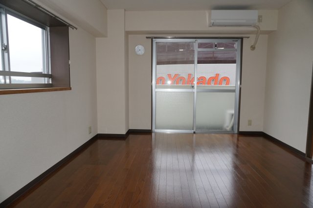 居室・リビング　ゆったり過ごせるリビングです