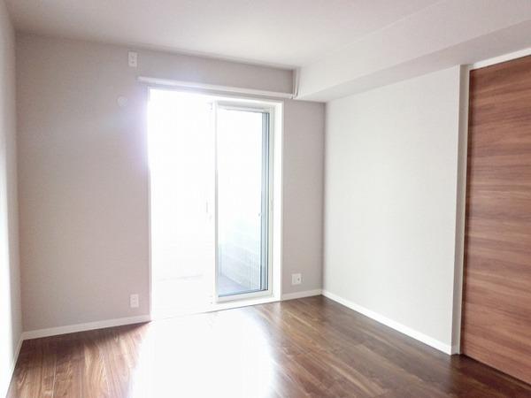 その他部屋・スペース　明るい洋室！