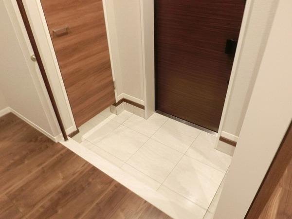 玄関　土間収納あり！