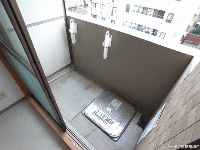 バルコニー　別部屋の為現状優先