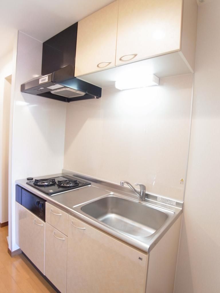 キッチン　コンロ２口付のシステムキッチンです