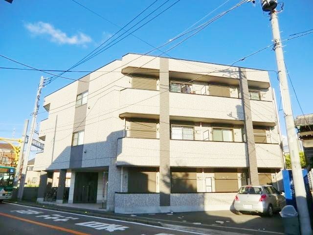 建物外観　ネット無料のオートロックマンション