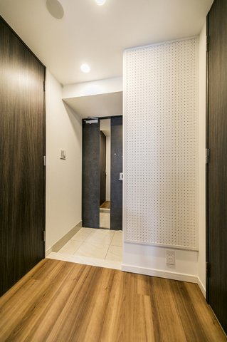 玄関　※写真は同タイプ住戸です。