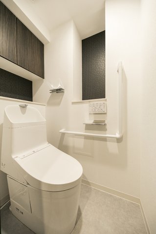 トイレ　※写真は同タイプ住戸です。