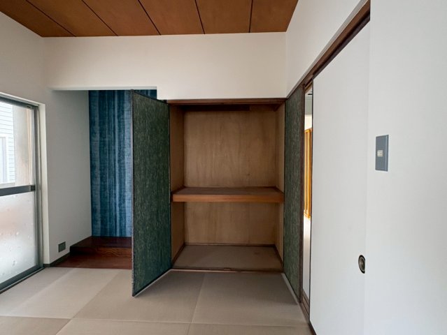 収納　池端町貸家2階